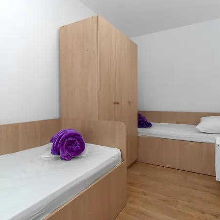 Apartment Gorgeous In Novi Vinodolski