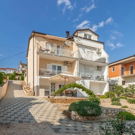 Gorgeous In * Novi Vinodolski